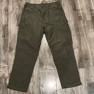 Uniqlo Men's Cargo Pants in Dark Olive